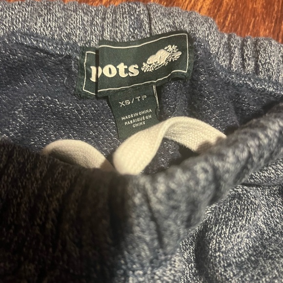 Roots woman’s extra small - Picture 3 of 4